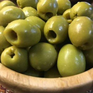 زیتون بی هسته ممتاز دلفین فله