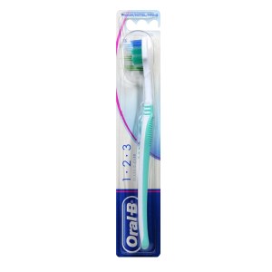 مسواک کلاسیک Oral-B