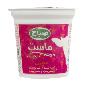 ماست نیم چرب صباح600